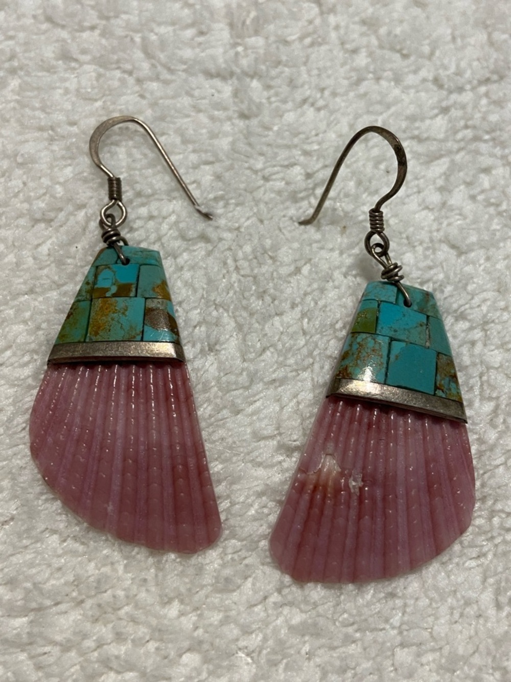 Sterling silver 925 Santo Domingo Turquoise Inlay & Pink Scallop Shell Earrings